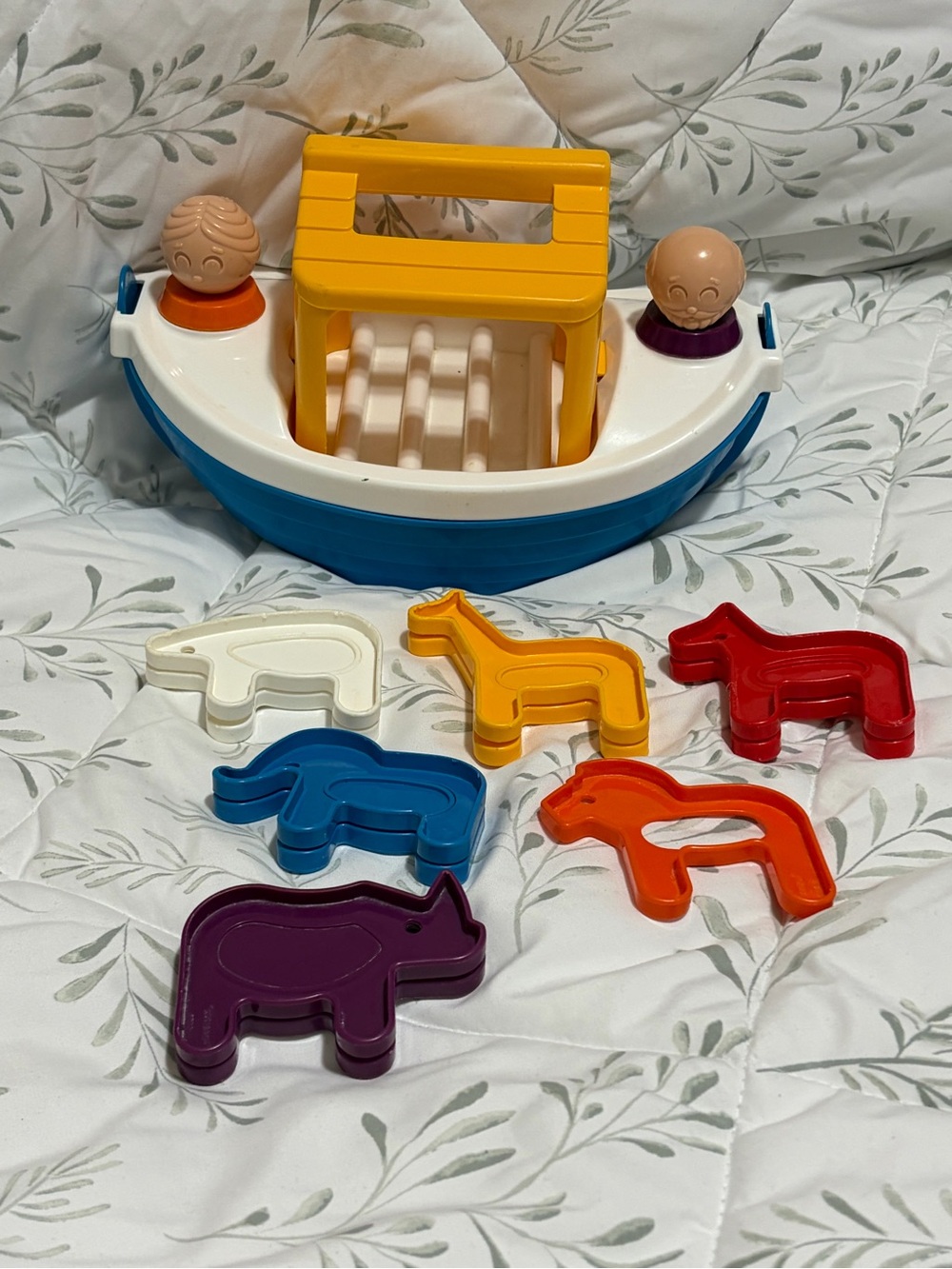 Tupperware Noah’s Arc Play Set 16 PCS Boat Animals Figures 1986